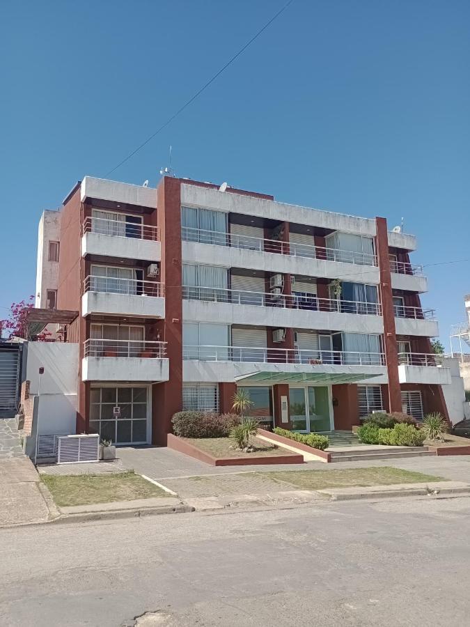 Apartment Colina Dom *